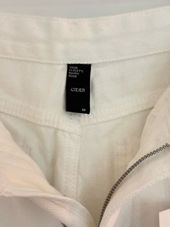 Cider Straight-Leg White High-Rise Jeans - Picture 5 of 7